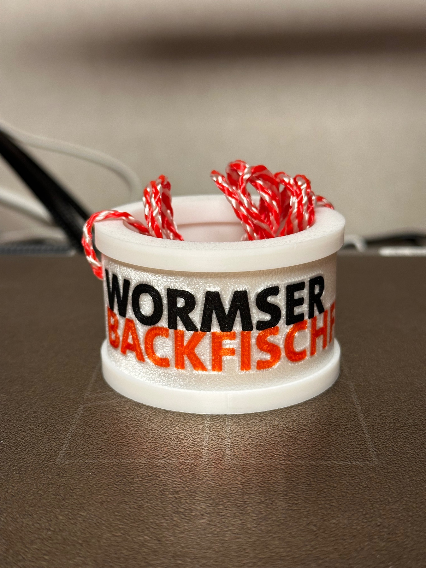 3D-gedruckter, umhängbarer Glashalter für das Backfischfest Worms